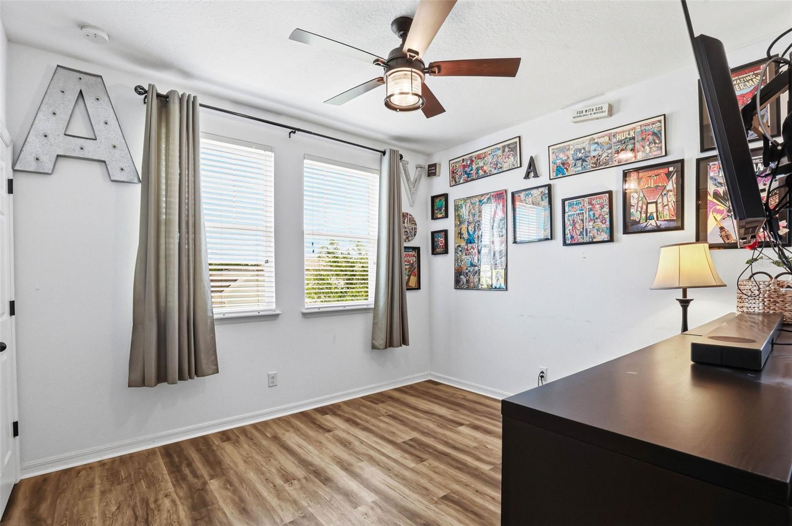 NEW RIVER LAKES PH 01 - Residential