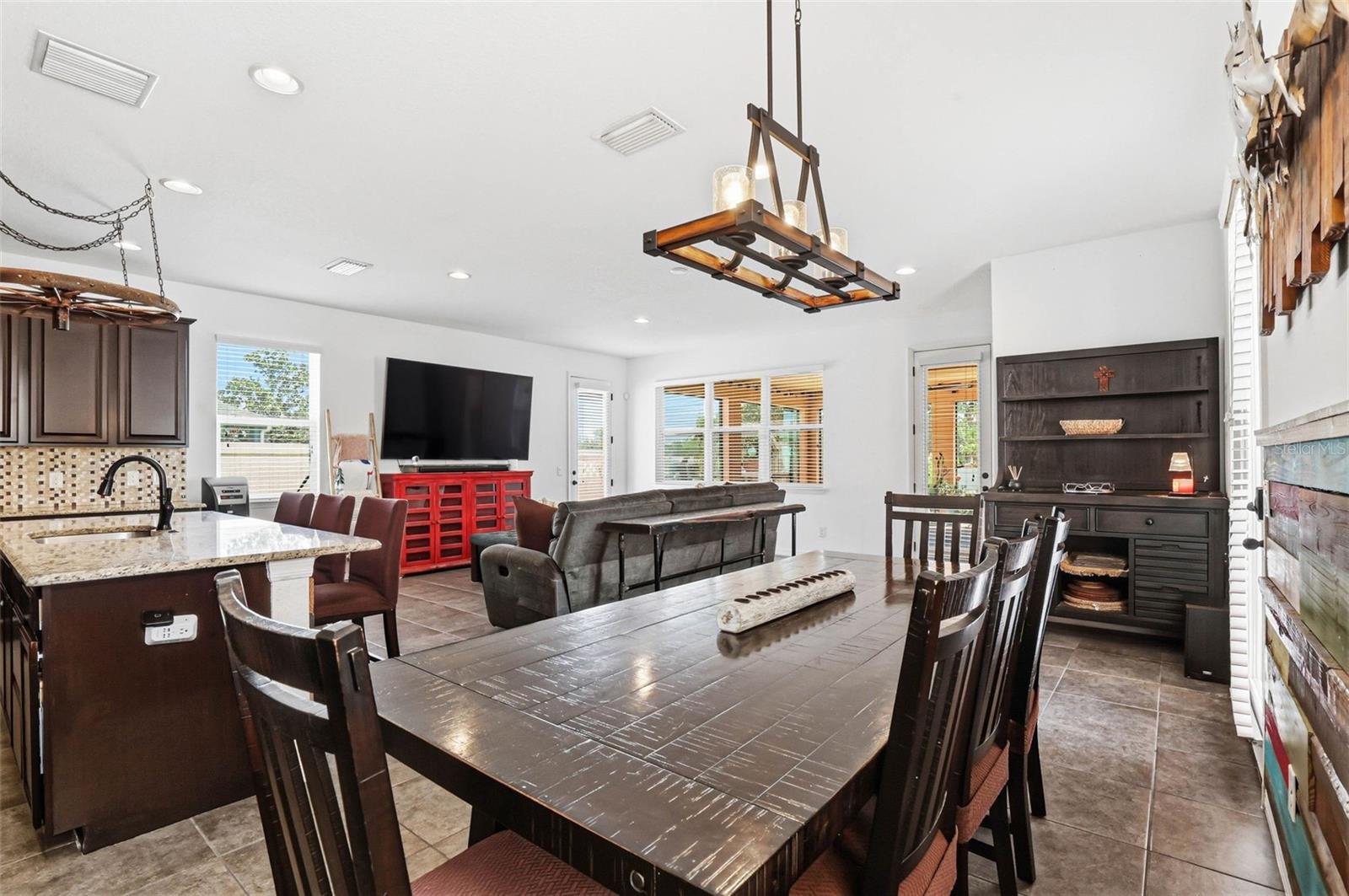 NEW RIVER LAKES PH 01 - Residential