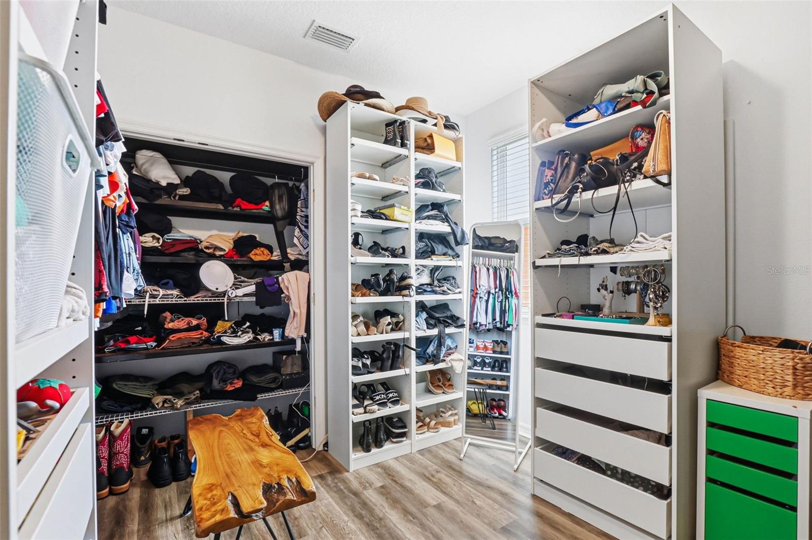 NEW RIVER LAKES PH 01 - Residential