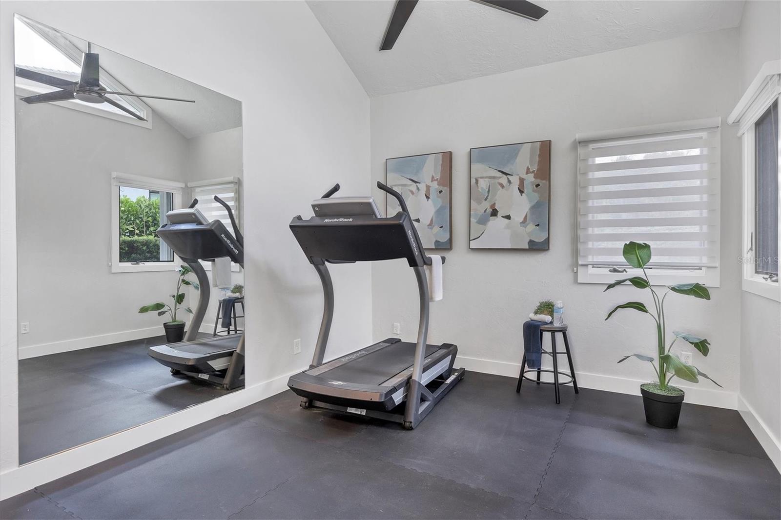 SIESTA COVE - Residential