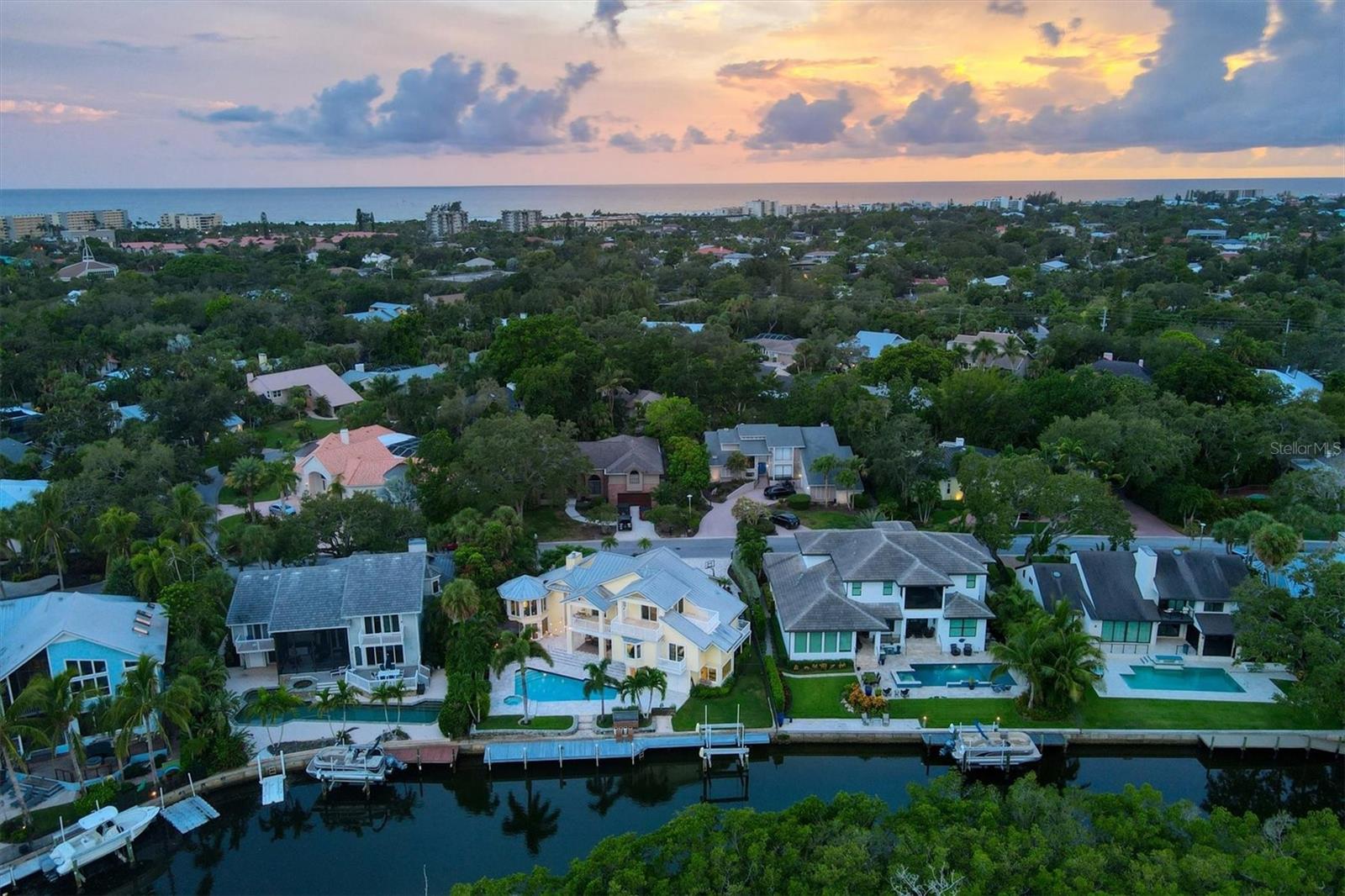 SIESTA COVE - Residential