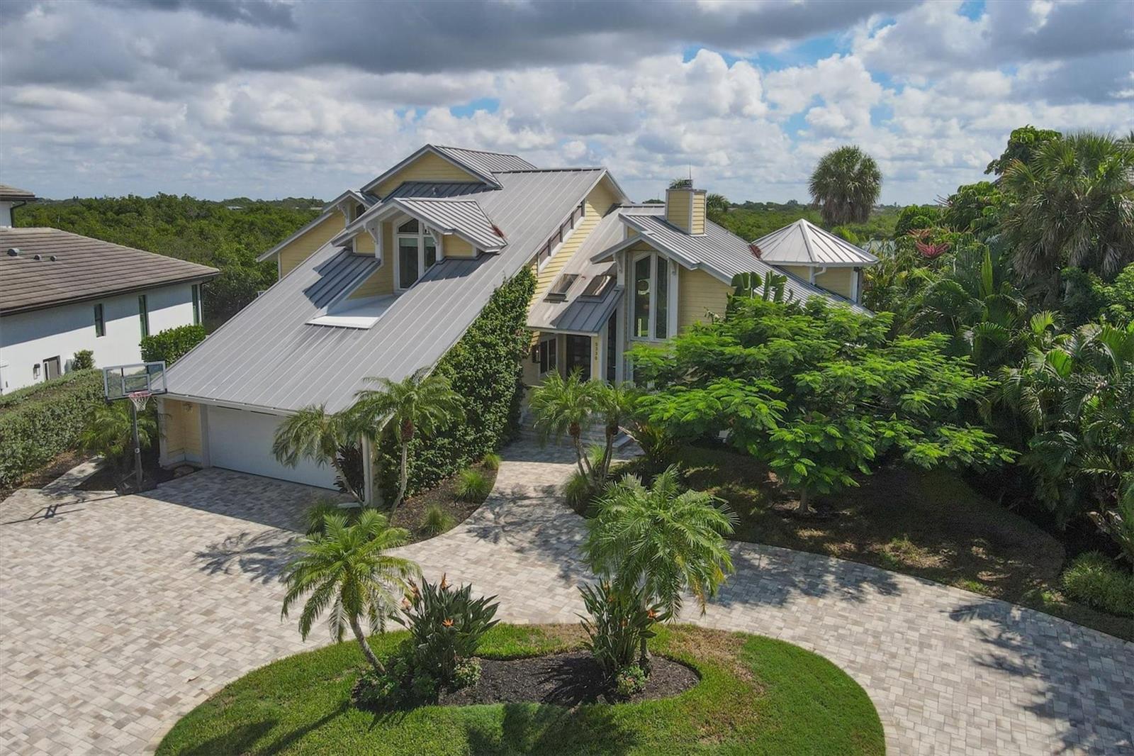 SIESTA COVE - Residential