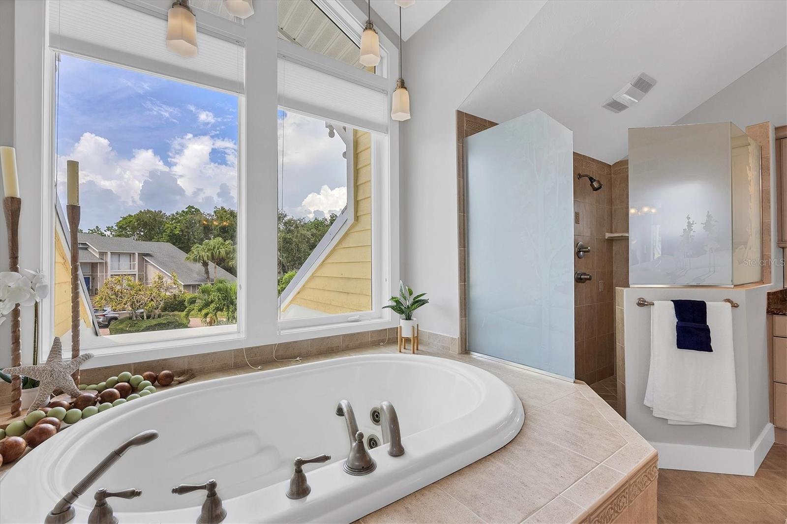 SIESTA COVE - Residential