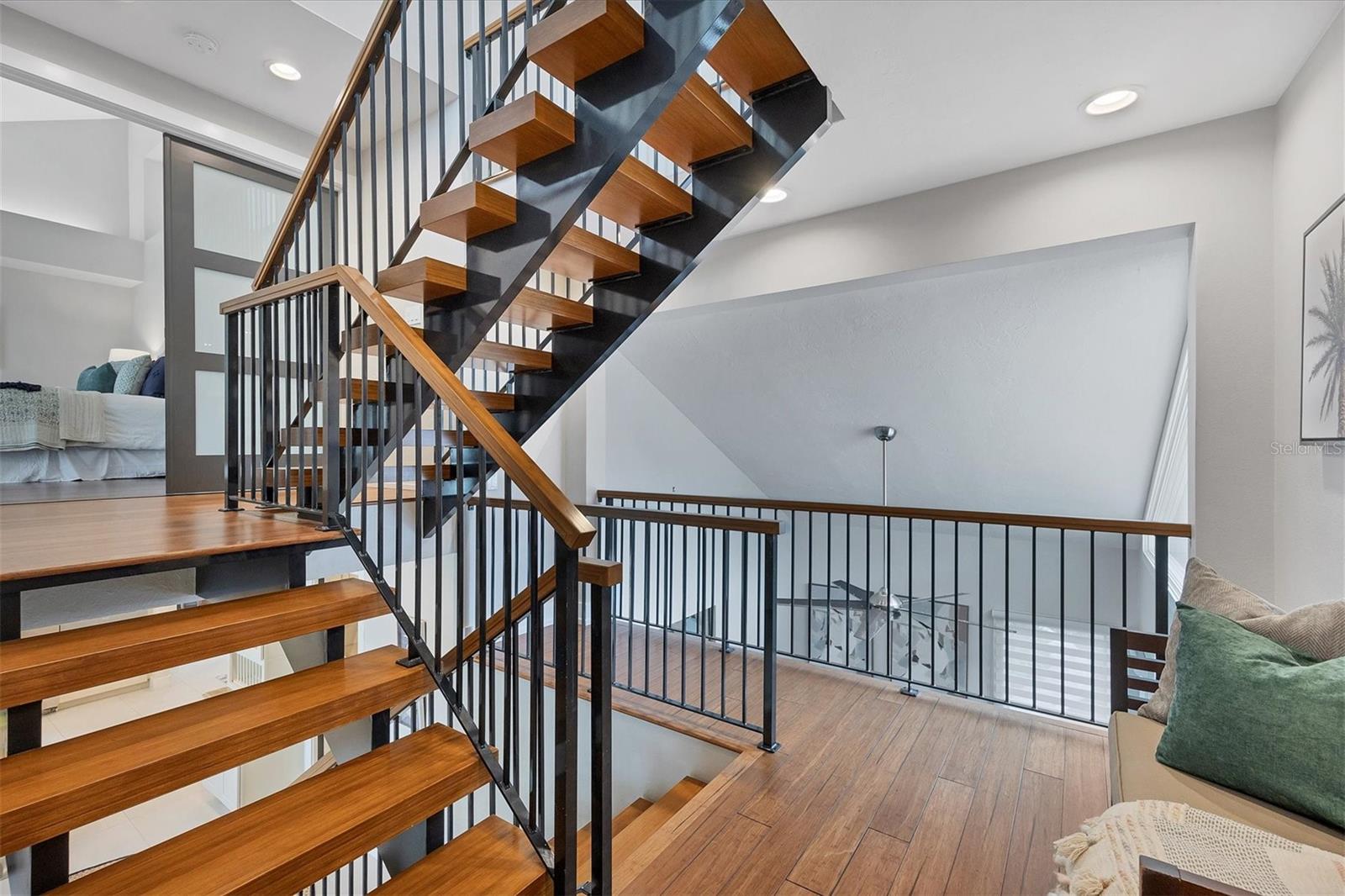 SIESTA COVE - Residential