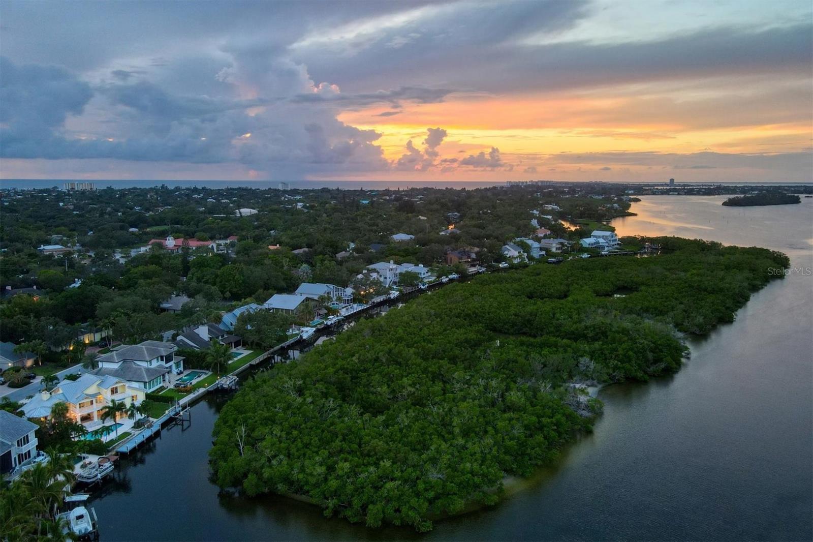 SIESTA COVE - Residential