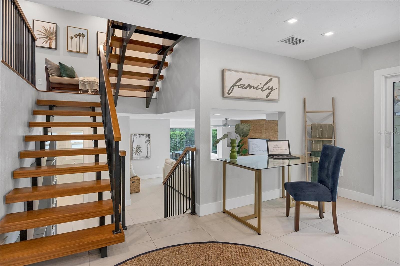 SIESTA COVE - Residential