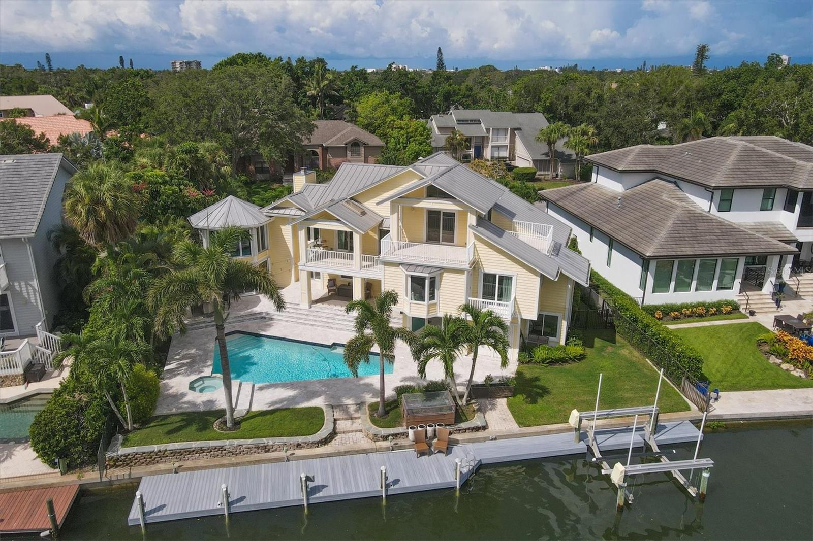 SIESTA COVE - Residential