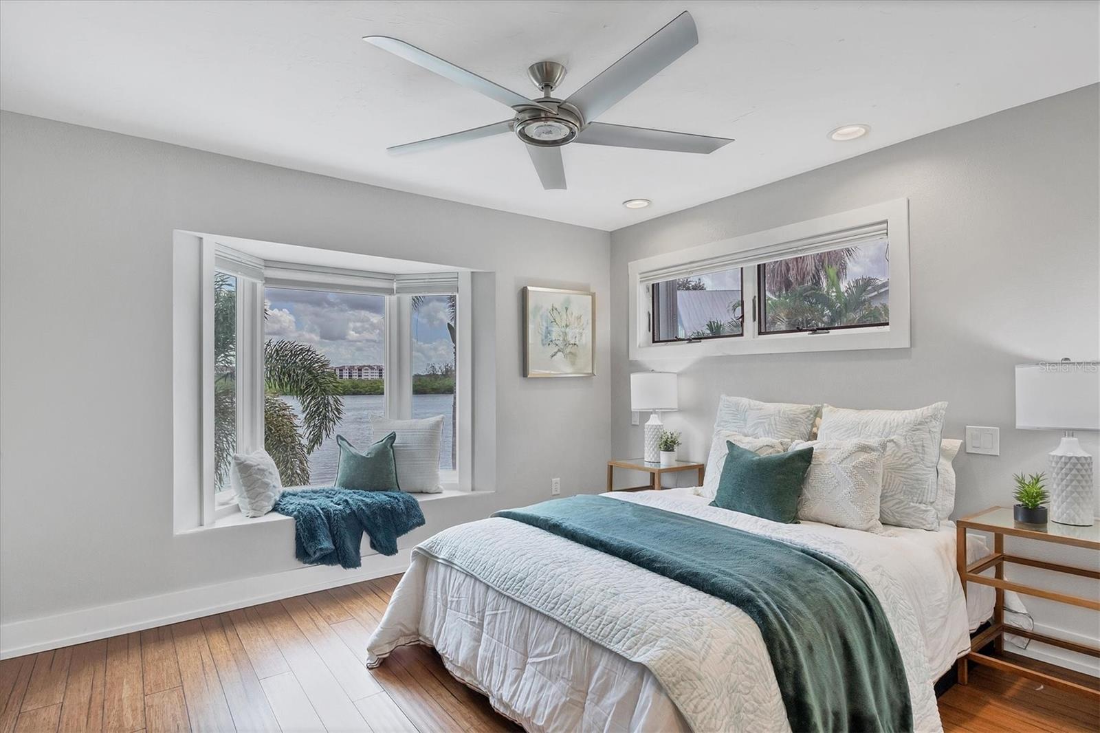 SIESTA COVE - Residential