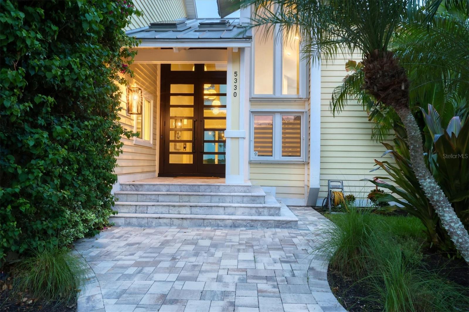 SIESTA COVE - Residential