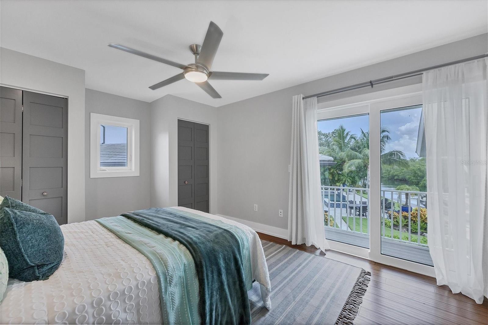 SIESTA COVE - Residential