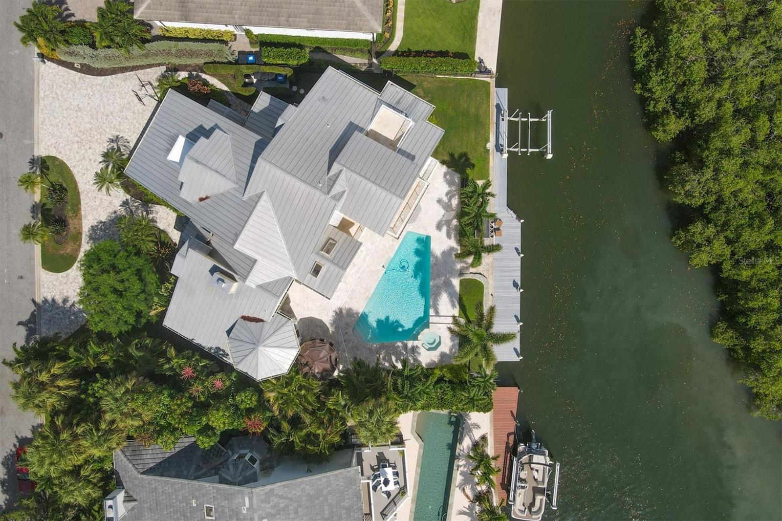 SIESTA COVE - Residential