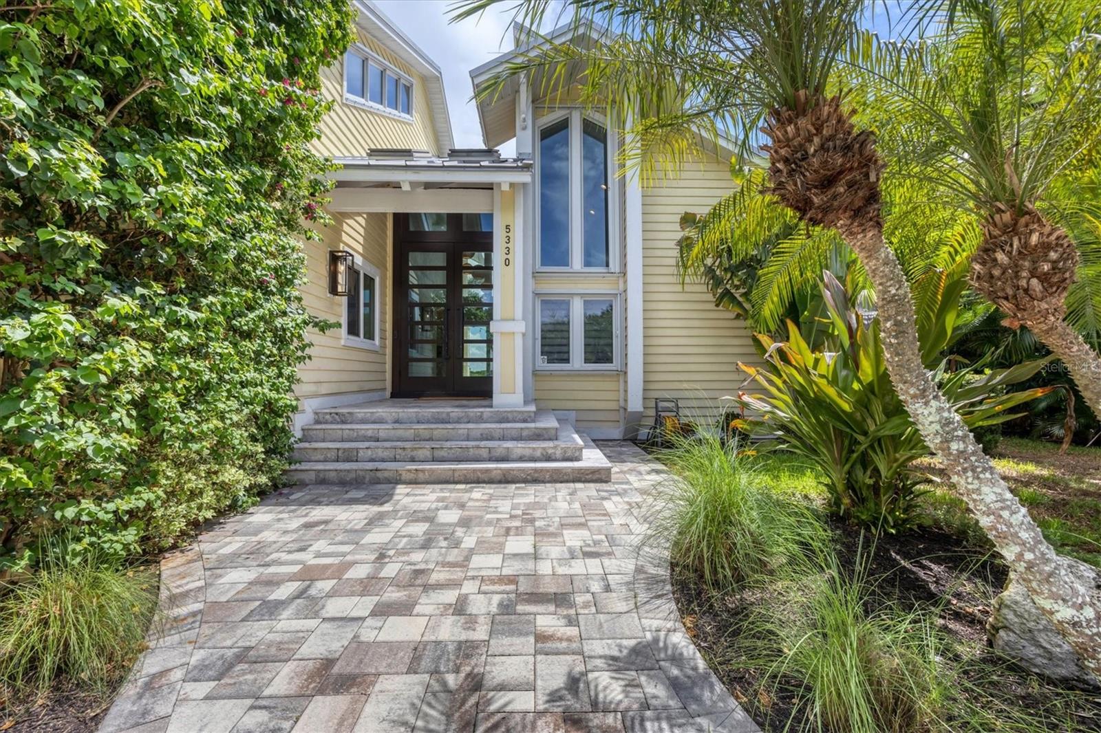 SIESTA COVE - Residential