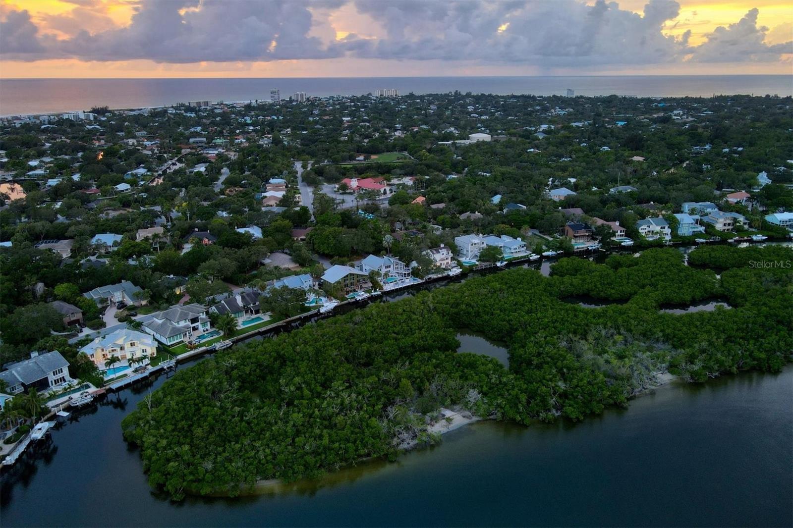 SIESTA COVE - Residential