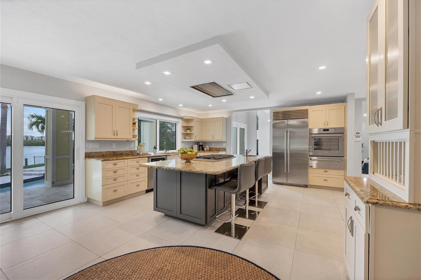 SIESTA COVE - Residential