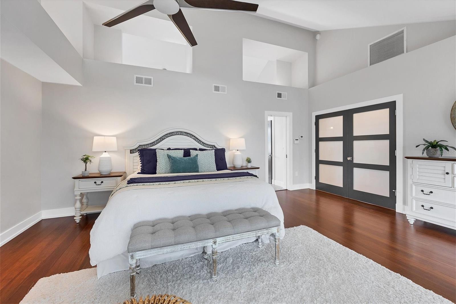 SIESTA COVE - Residential