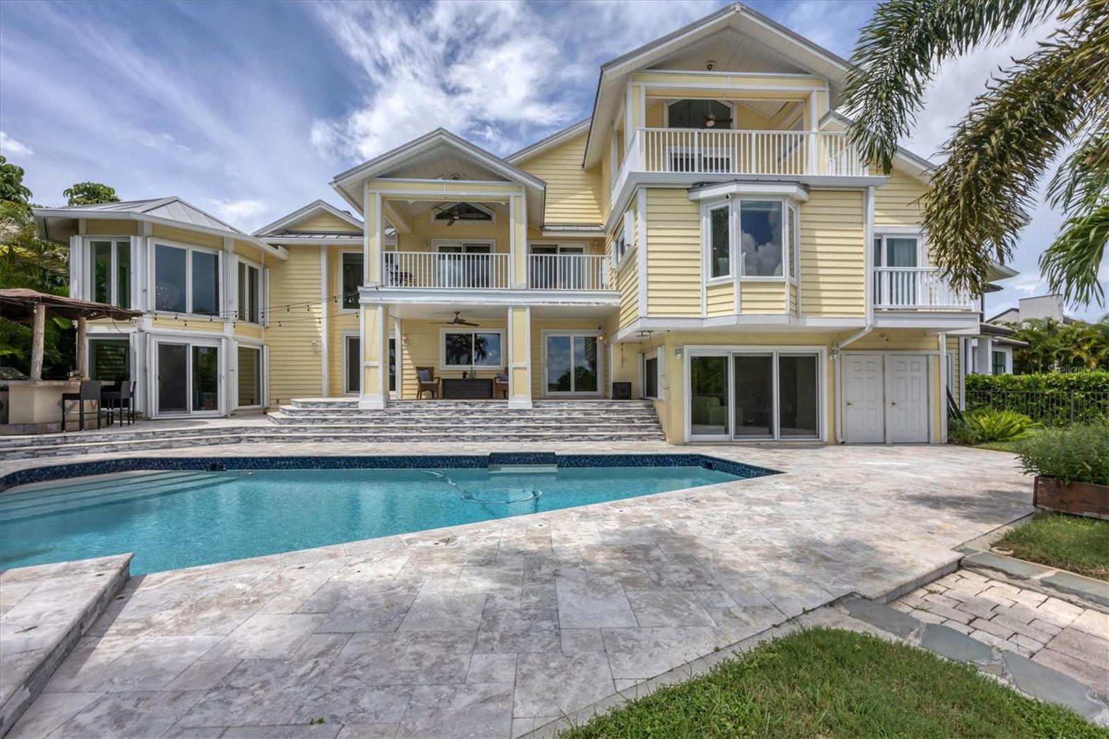 SIESTA COVE - Residential