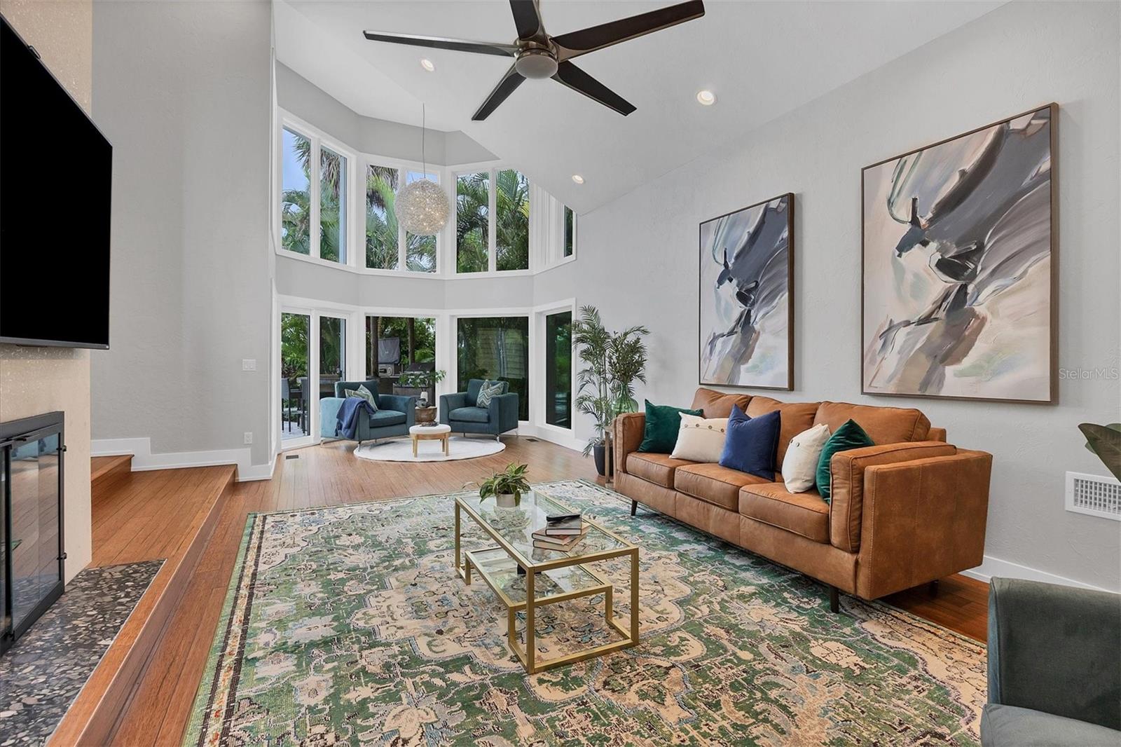 SIESTA COVE - Residential