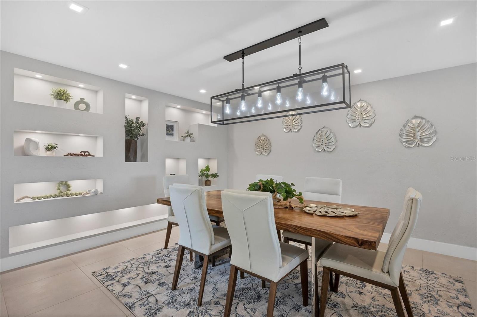 SIESTA COVE - Residential