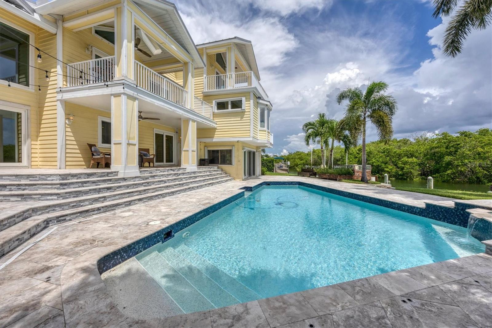 SIESTA COVE - Residential