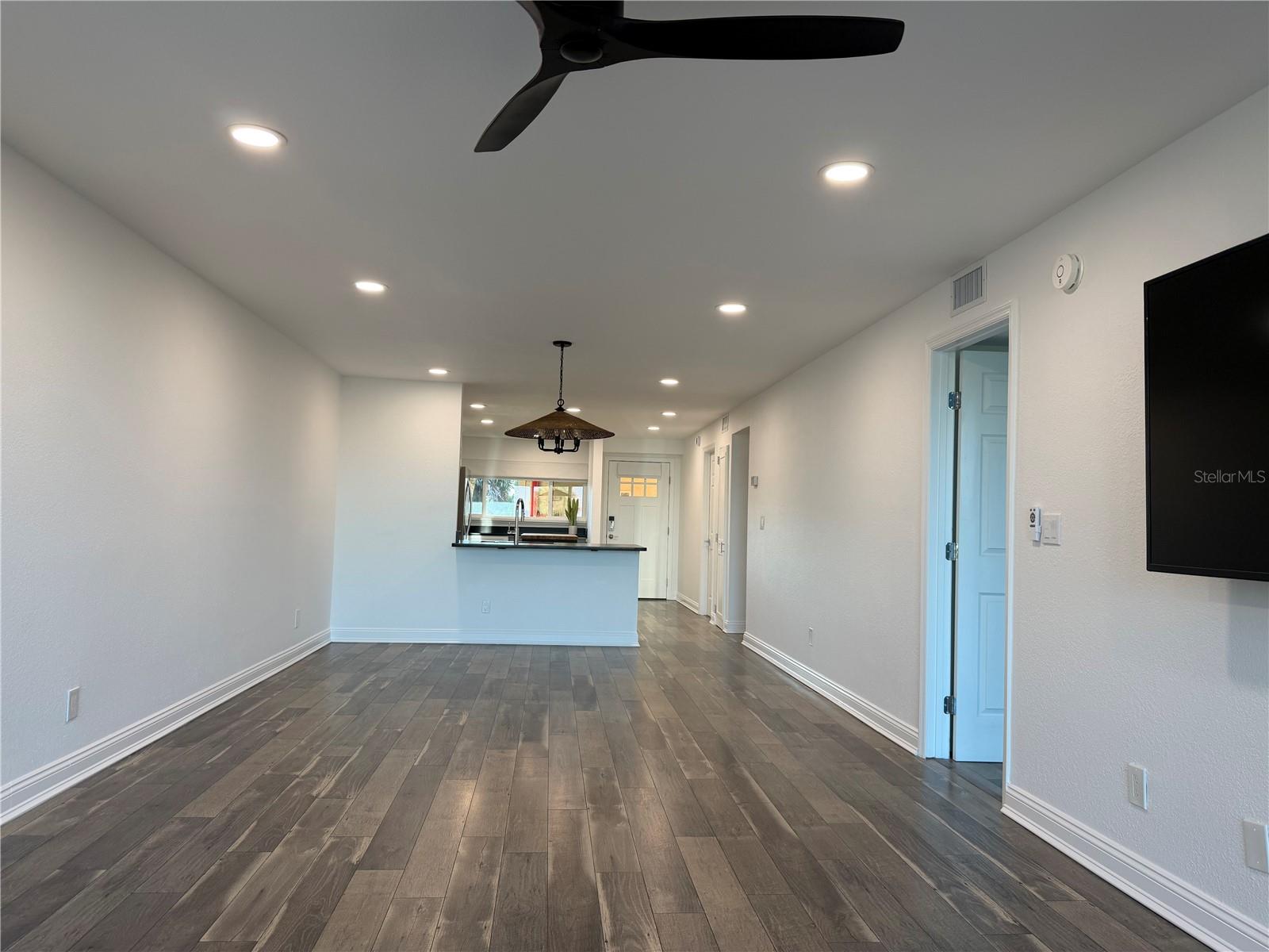 1101 S MIRAMAR AVENUE 209