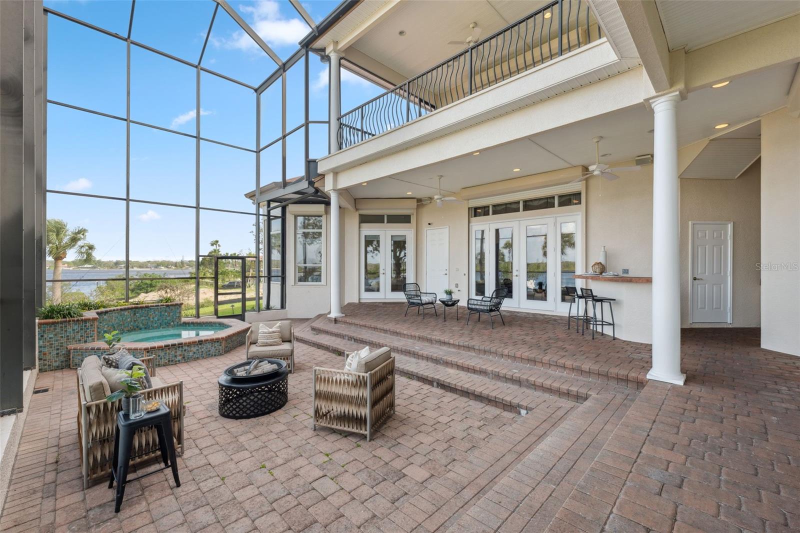 SAIL HARBOR - Residential