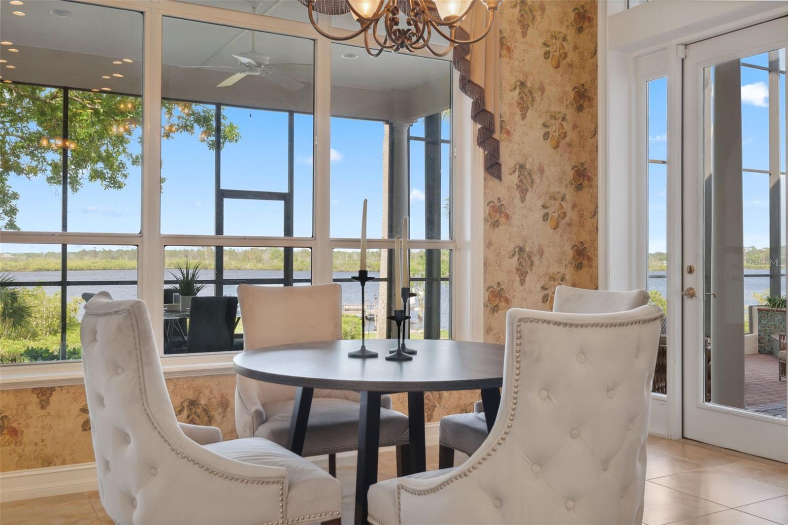 SAIL HARBOR - Residential