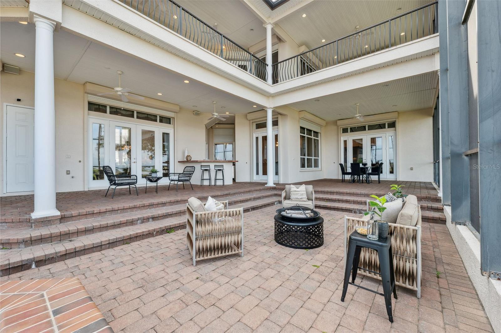 SAIL HARBOR - Residential