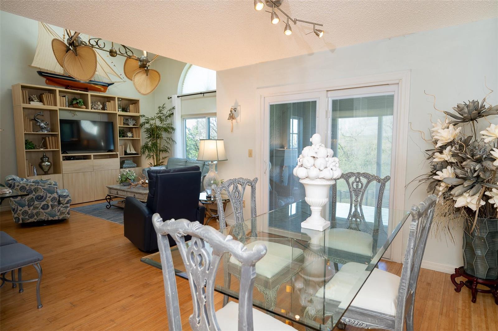 WINDSONG SUB - Residential