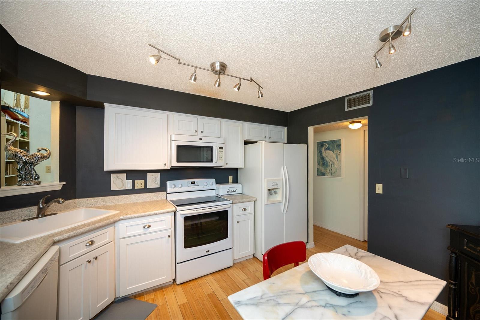 1757 WINDSONG CIRCLE