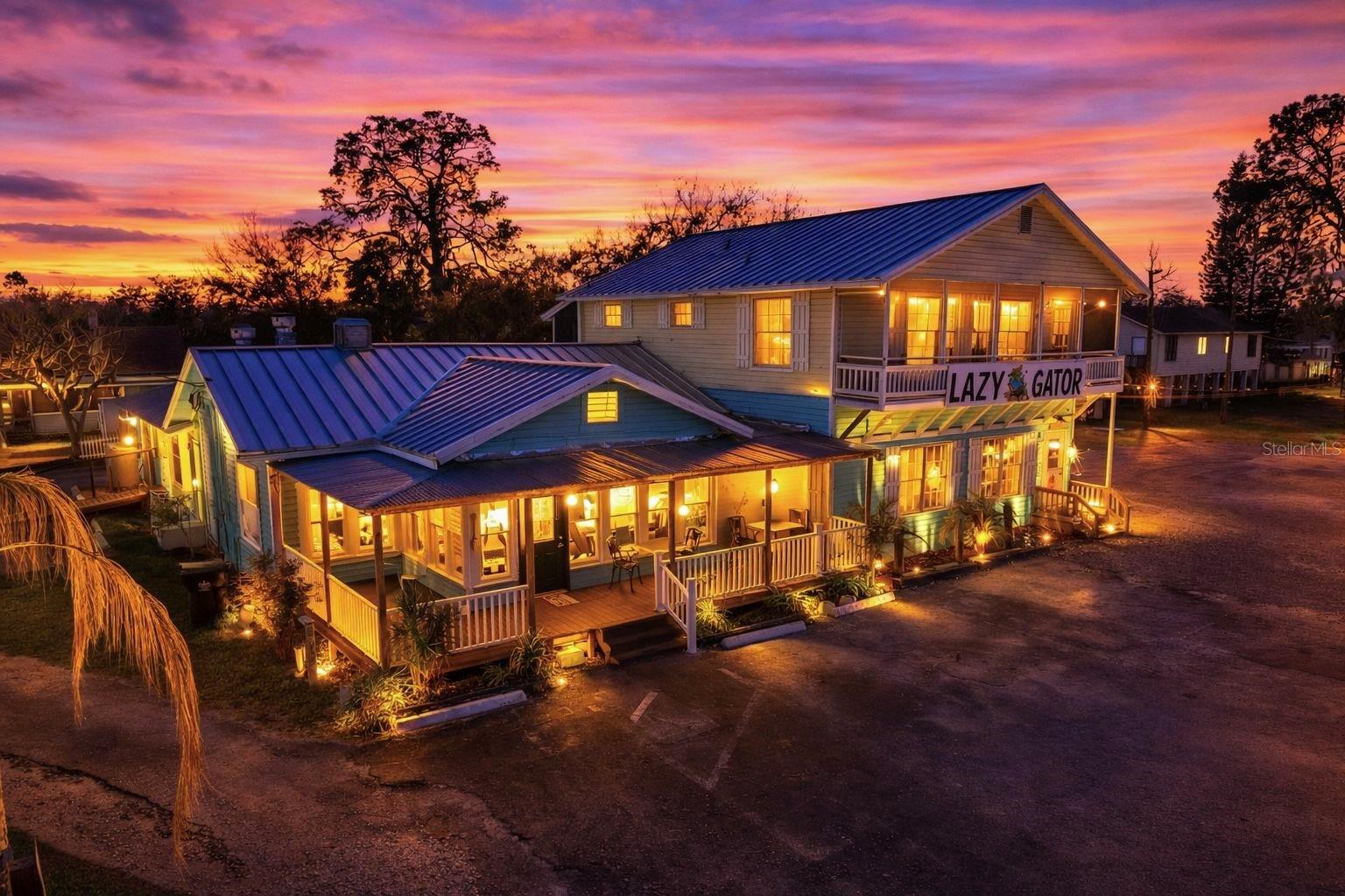 102 W SHELL POINT ROAD