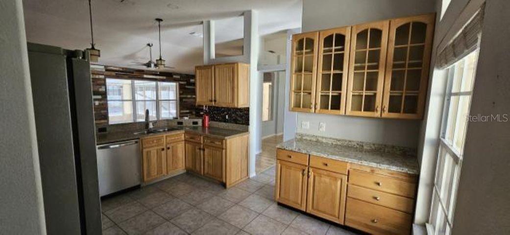 CANOE CREEK LAKES UNIT 1 - Residential