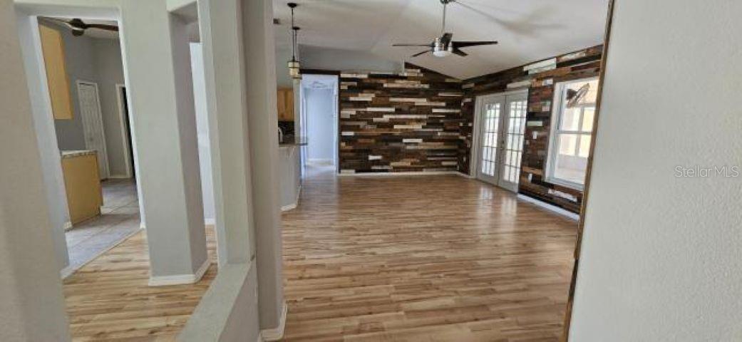 CANOE CREEK LAKES UNIT 1 - Residential