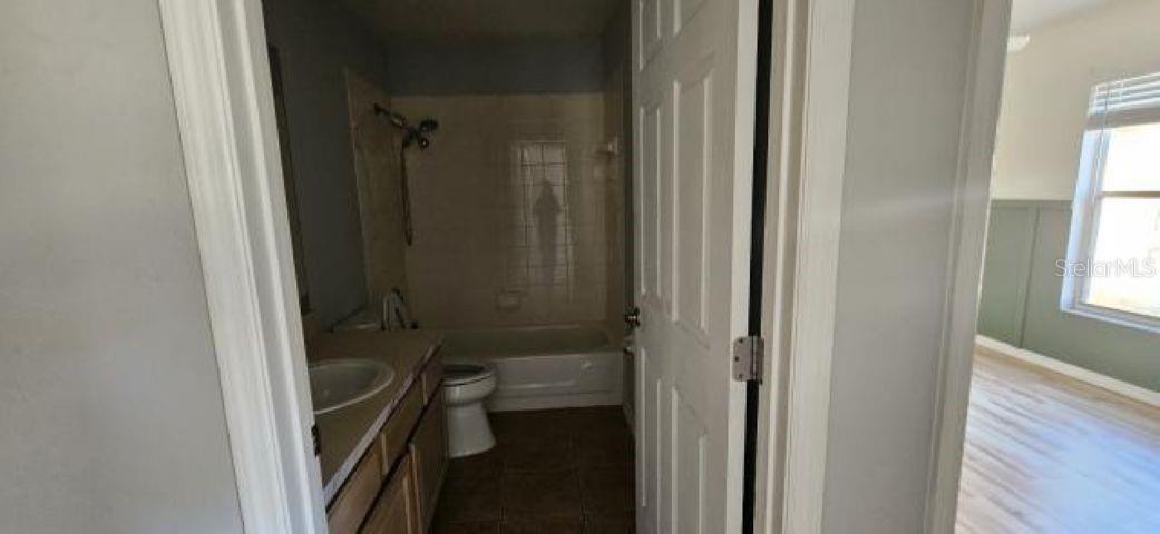 CANOE CREEK LAKES UNIT 1 - Residential