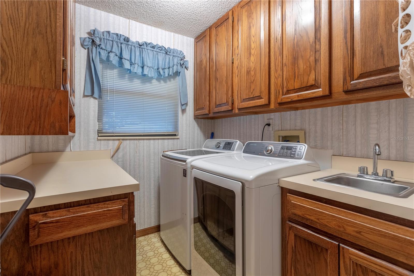 GREENVIEW AT DOVER - Residential