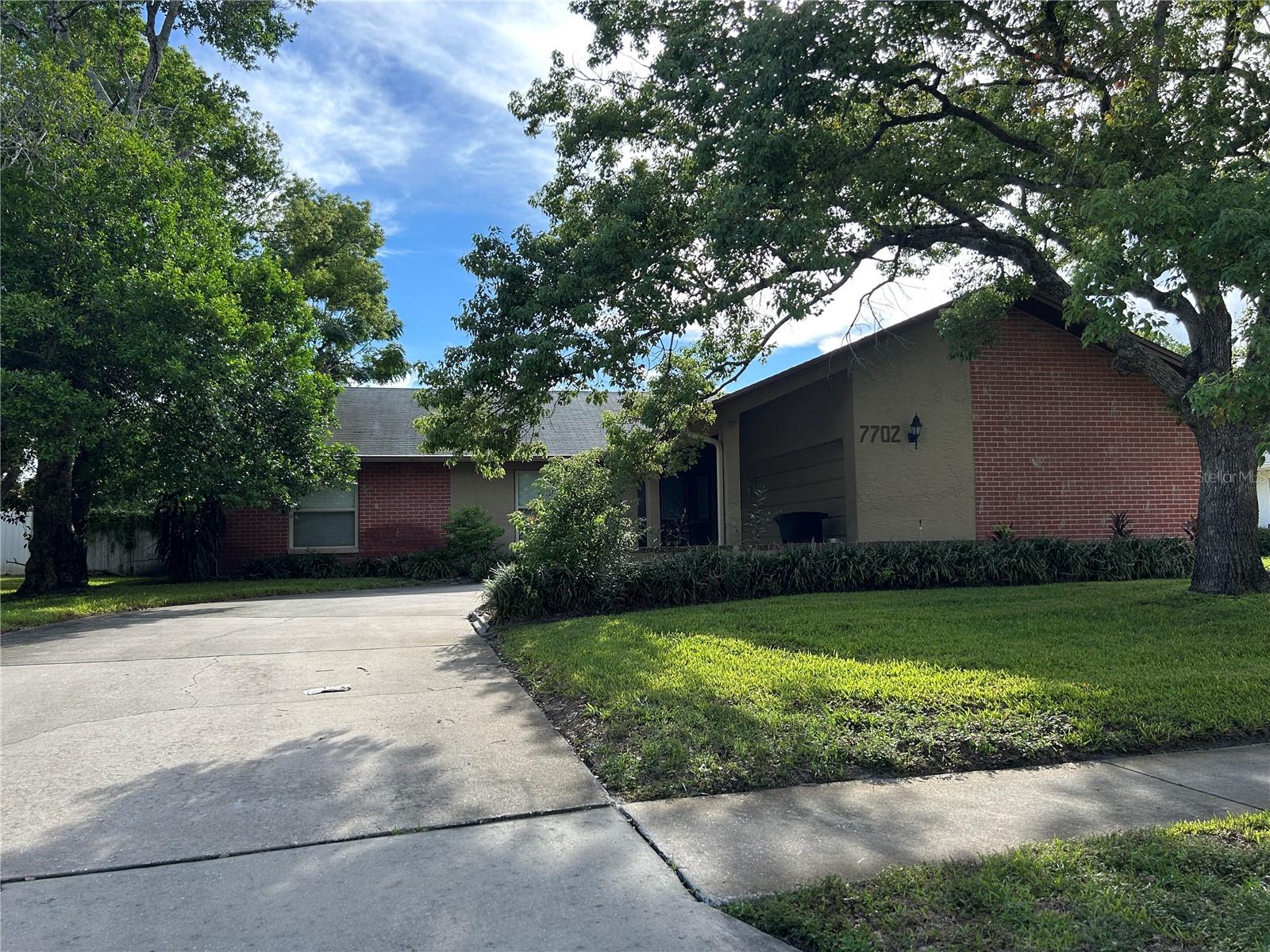 7702 RUSTY HOOK COURT