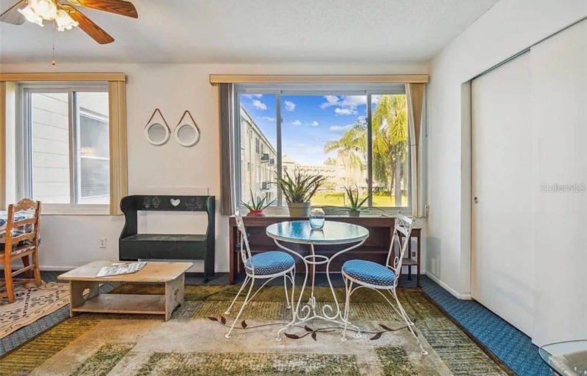 ON TOP OF THE WORLD - Residential Lease