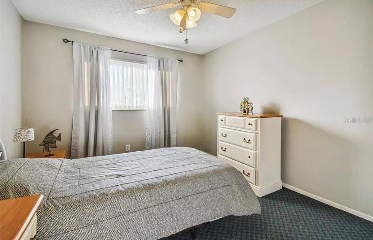 ON TOP OF THE WORLD - Residential Lease