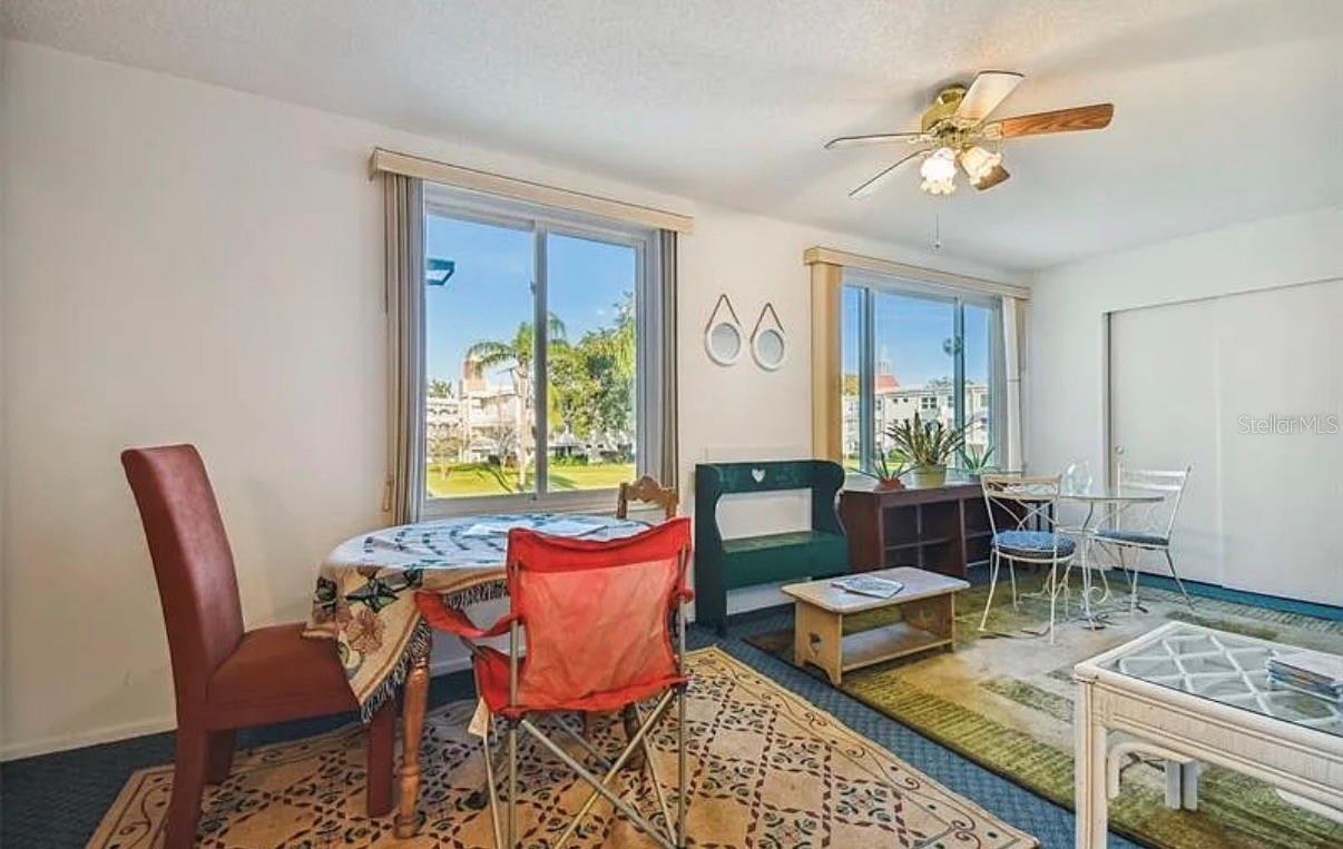 ON TOP OF THE WORLD - Residential Lease