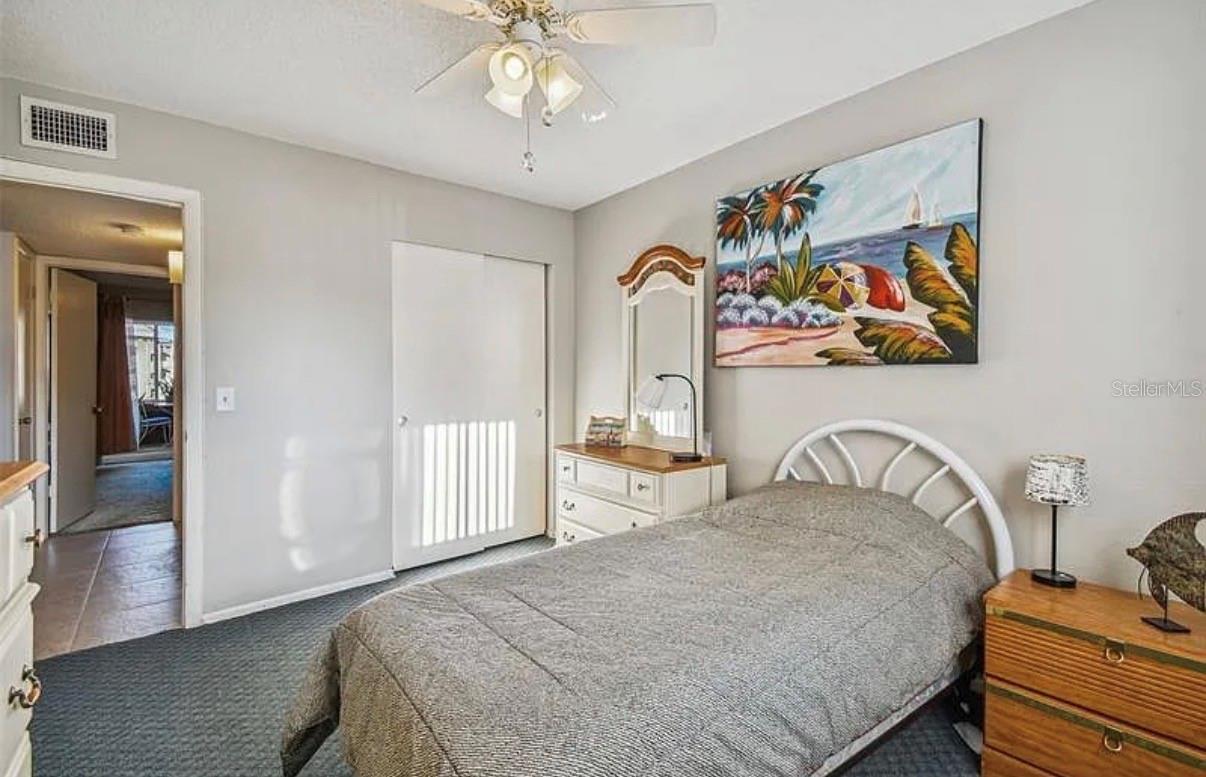 ON TOP OF THE WORLD - Residential Lease