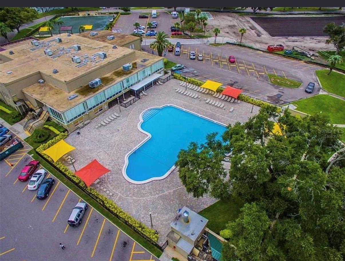 ON TOP OF THE WORLD - Residential Lease