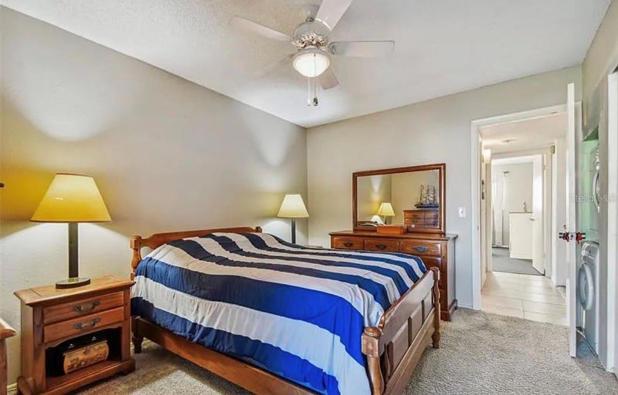 ON TOP OF THE WORLD - Residential Lease