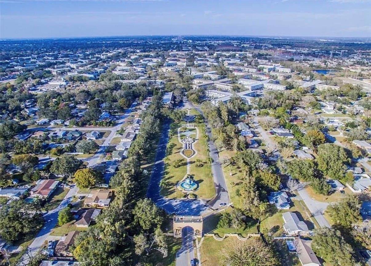 ON TOP OF THE WORLD - Residential Lease