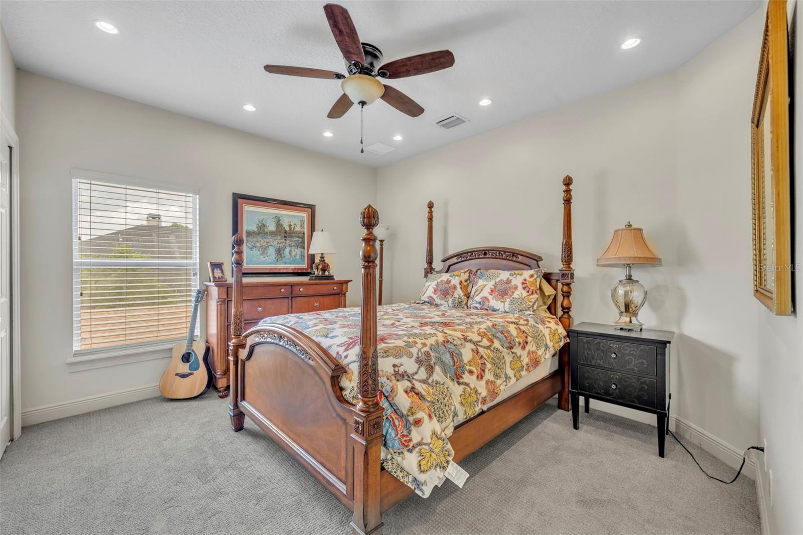EDGEWATER MANOR - Residential