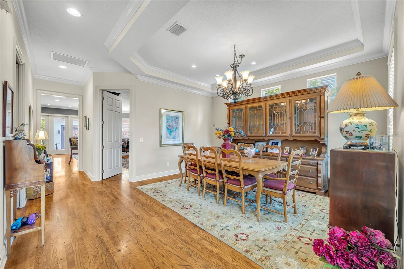 EDGEWATER MANOR - Residential