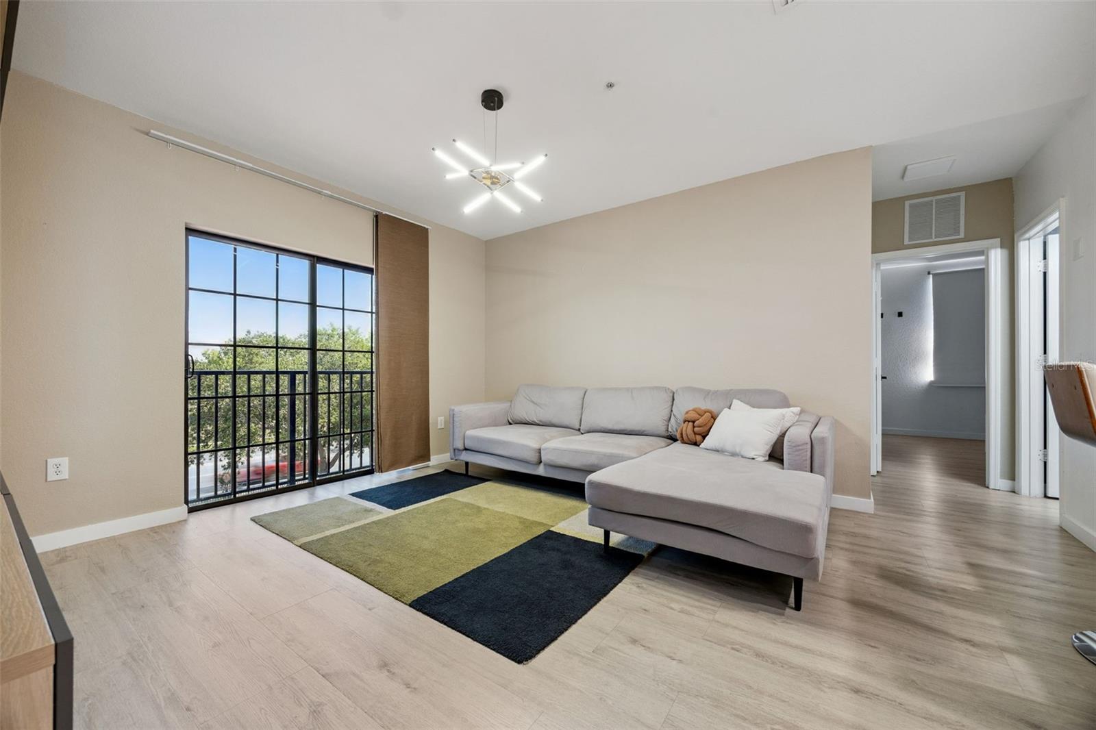 5550 E MICHIGAN STREET 2321