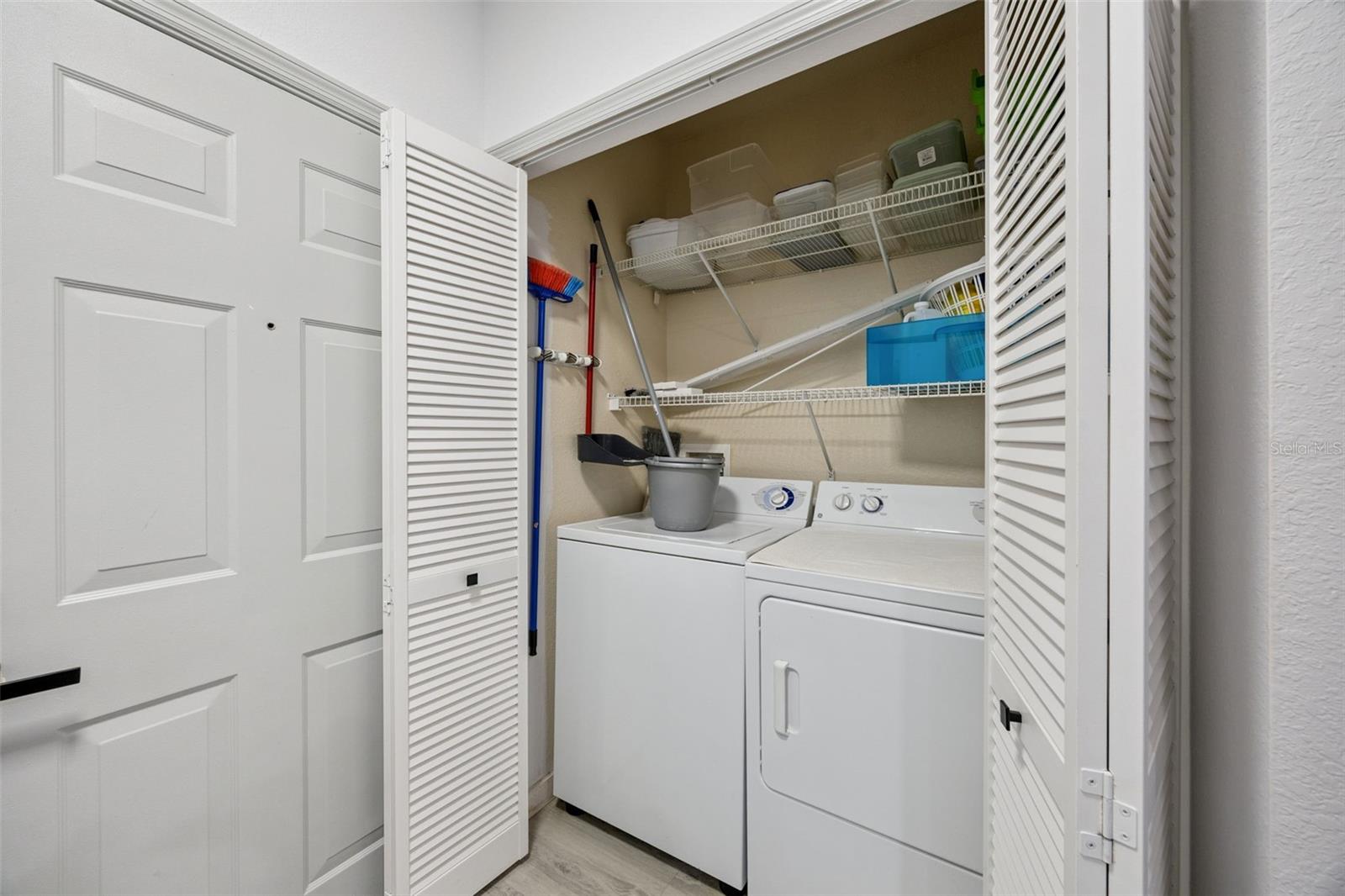 REGISTRY/MICHIGAN PARK CONDO - Residential