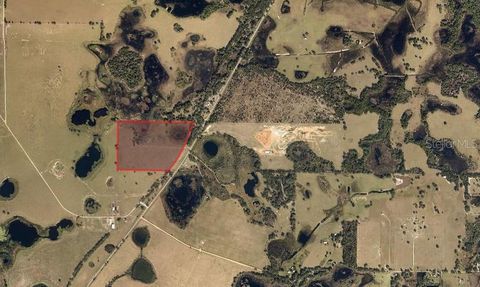 Photo of 911 County Road 48, Groveland, FL 34736 (MLS # G5096102)