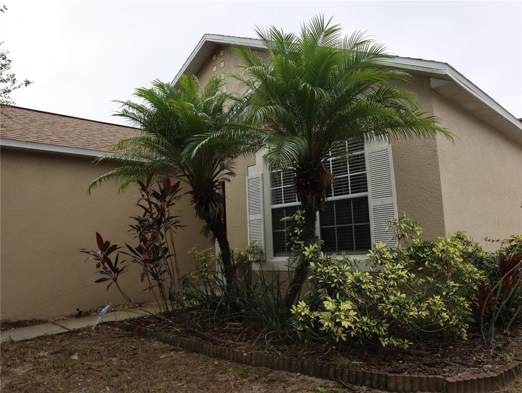 Photo of 1604 Fitzgerald Drive, Dundee, FL 33838 (MLS # S5136010)