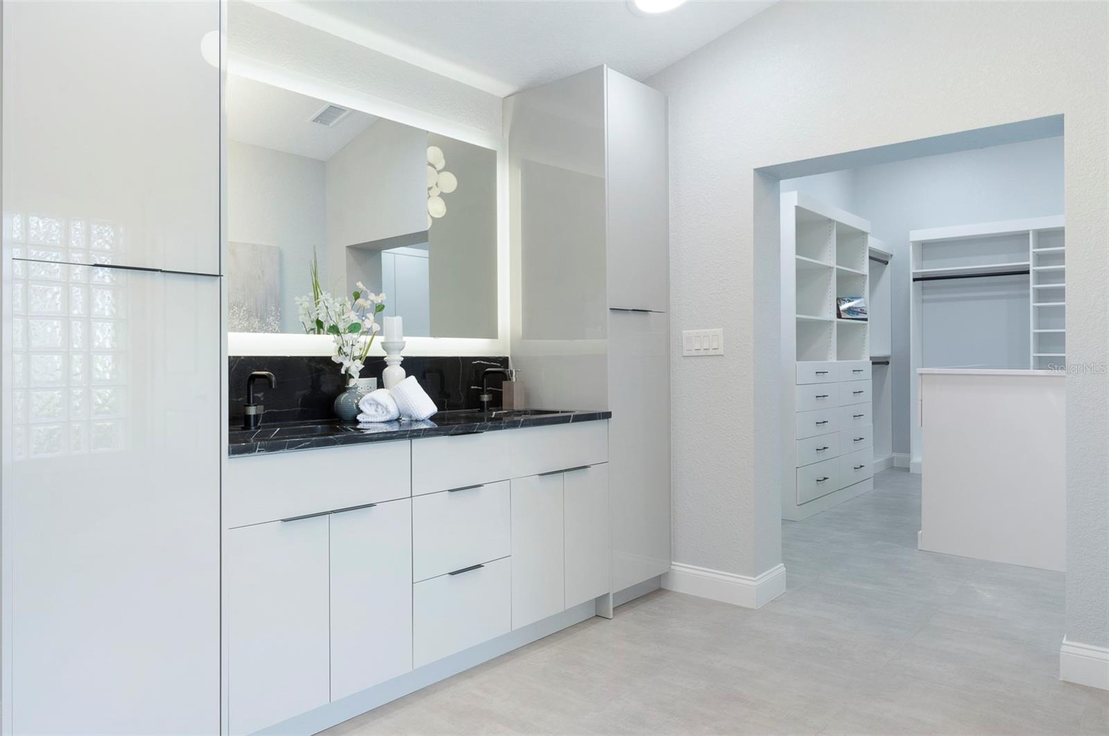 COLONIAL LANE JUNGLE ADD PT REP - Residential