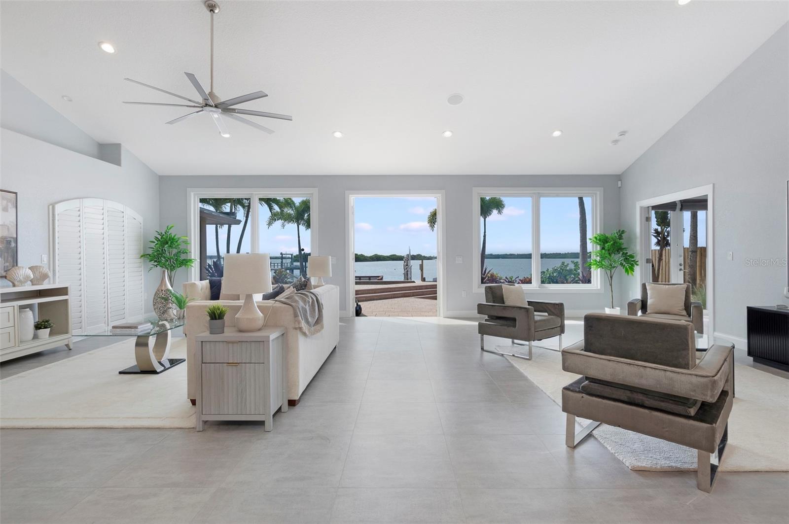 COLONIAL LANE JUNGLE ADD PT REP - Residential